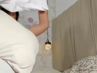 Catalina Evans's Live Sex Cam Show