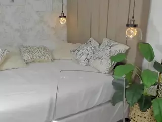 Catalina Evans's Live Sex Cam Show