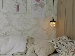 Catalina Evans's Live Sex Cam Show