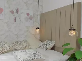 Catalina Evans's Live Sex Cam Show