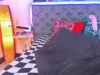 KASANDRA-HOTSEX's Live Sex Cam Show