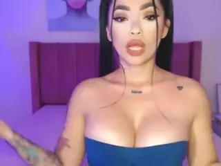 lauraG's Live Sex Cam Show