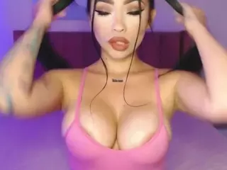 lauraG's Live Sex Cam Show