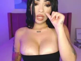 lauraG's Live Sex Cam Show
