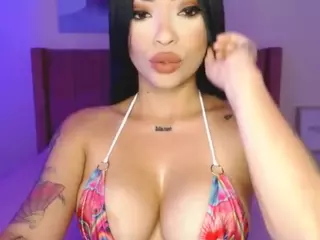 lauraG's Live Sex Cam Show