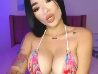 lauraG's Live Sex Cam Show