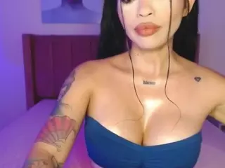 lauraG's Live Sex Cam Show