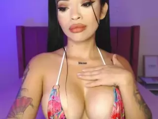 lauraG's Live Sex Cam Show