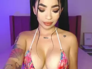 lauraG's Live Sex Cam Show