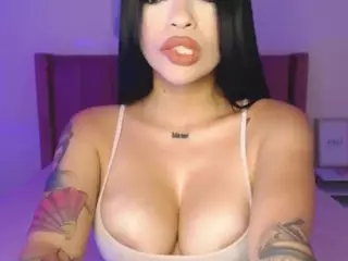 lauraG's Live Sex Cam Show