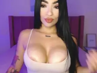 lauraG's Live Sex Cam Show