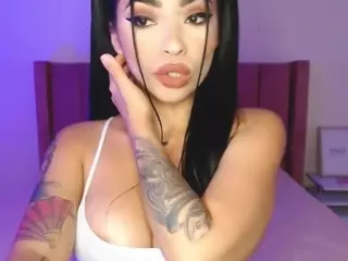 lauraG's Live Sex Cam Show