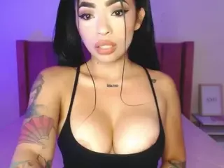lauraG's Live Sex Cam Show