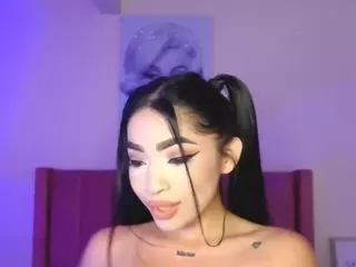 lauraG's Live Sex Cam Show
