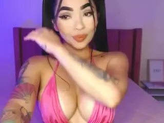 lauraG's Live Sex Cam Show