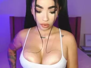 lauraG's Live Sex Cam Show