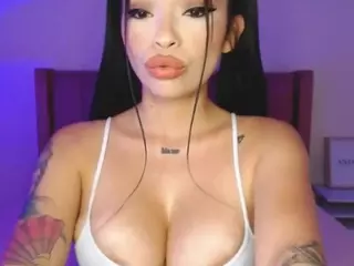lauraG's Live Sex Cam Show