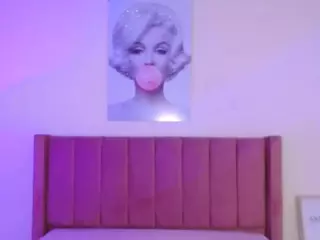 lauraG's Live Sex Cam Show