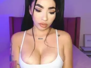 lauraG's Live Sex Cam Show