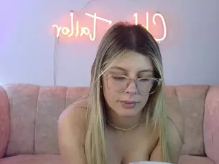 chloetailor's Live Sex Cam Show