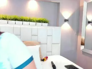 Valeeria's Live Sex Cam Show