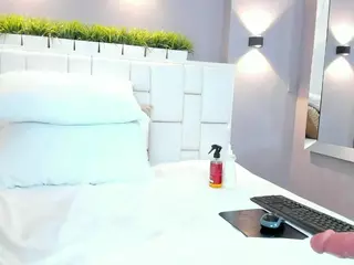 Valeeria's Live Sex Cam Show