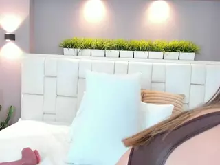 Valeeria's Live Sex Cam Show