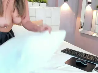 Valeeria's Live Sex Cam Show