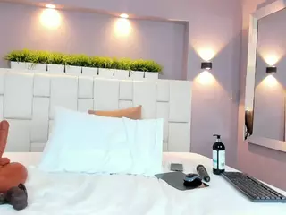 Valeeria's Live Sex Cam Show