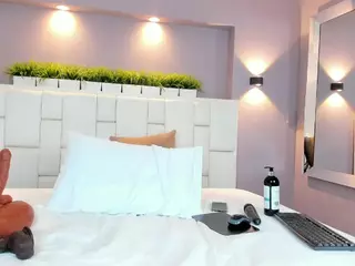 Valeeria's Live Sex Cam Show