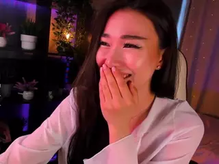 Milemissu's Live Sex Cam Show