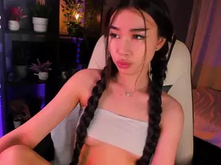 Milemissu's Live Sex Cam Show