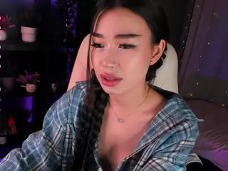 Milemissu's Live Sex Cam Show