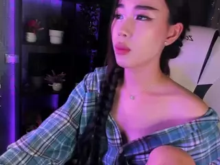 Milemissu's Live Sex Cam Show