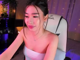 Milemissu's Live Sex Cam Show