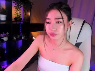 Milemissu's Live Sex Cam Show