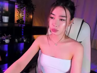 Milemissu's Live Sex Cam Show