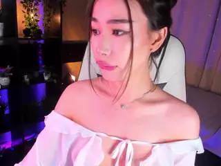 Milemissu's Live Sex Cam Show