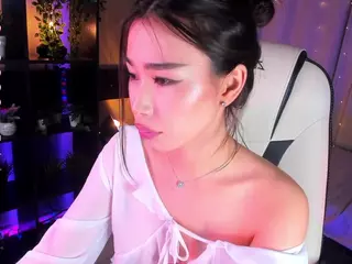Milemissu's Live Sex Cam Show