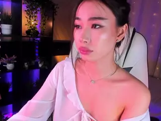 Milemissu's Live Sex Cam Show