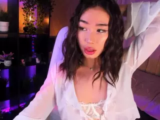 Milemissu's Live Sex Cam Show