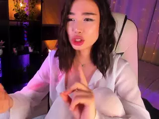Milemissu's Live Sex Cam Show