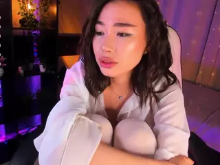 Milemissu's Live Sex Cam Show