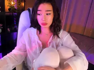 Milemissu's Live Sex Cam Show