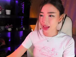 Milemissu's Live Sex Cam Show