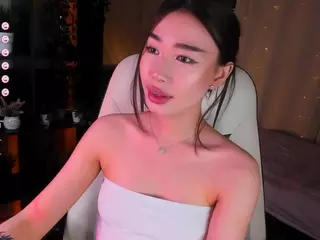 Milemissu's Live Sex Cam Show