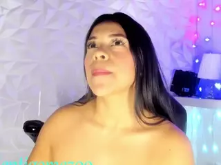 valentigomez10's Live Sex Cam Show