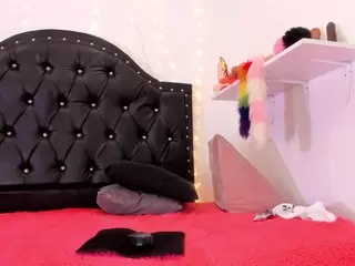 doll-ssquirts's Live Sex Cam Show