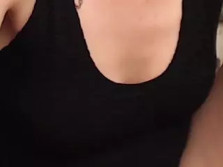 AdelleRichards's Live Sex Cam Show