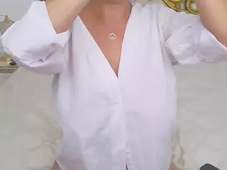 KellyBabee's Live Sex Cam Show